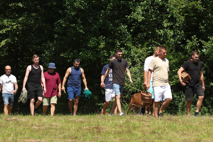 Počela je 'Farma'! Vođa izabrao sluge, a šok već na kraju dana: 'Moram birati, a nikog ne znam'