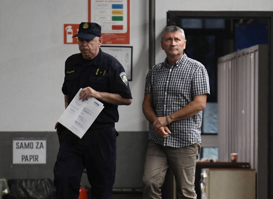 Zagreb: Privođenje  uhićenih u Hrvatskim šumama u akciji USKOK-a