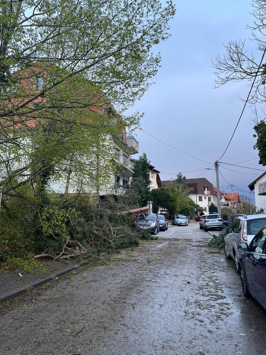 Vatrogasci zatrpani pozivima: 'Nismo mi građevinska tvrtka'