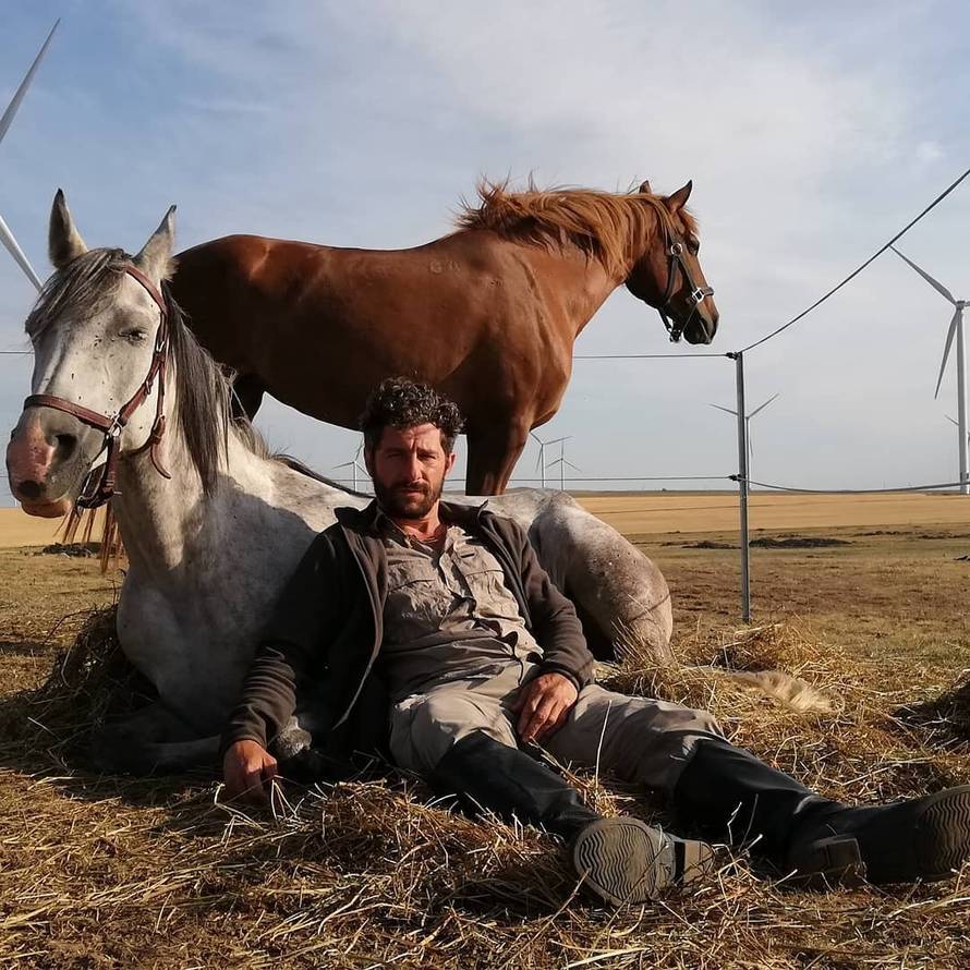 Slavni Hrvati koji su pobjegli na selo: Slavko Sobin sadi povrće, a Dušan Bućan se bavi konjima