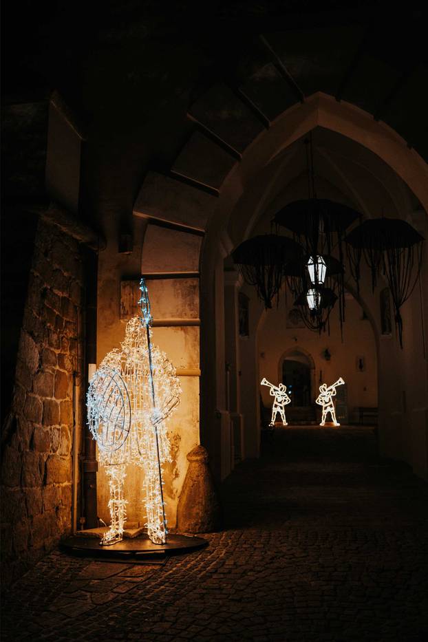 FOTO Kakvi prizori! Dvorac Trakošćan će uskoro sjajiti u čaroliji svjetlosnih instalacija