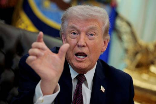 Trump: Uzet &cacute;emo nuklearnu pra&scaron;inu i uni&scaron;tit &cacute;emo ju