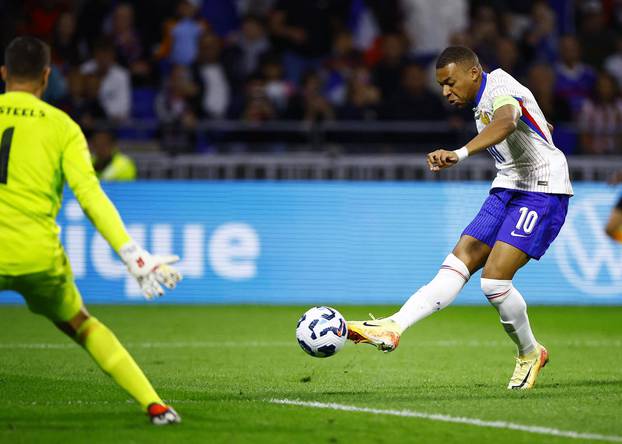 Nations League - League A - Group 2 - France v Belgium