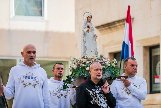 Split: Molitelji na Peristilu okupili su se i ove prve subote u mjesecu