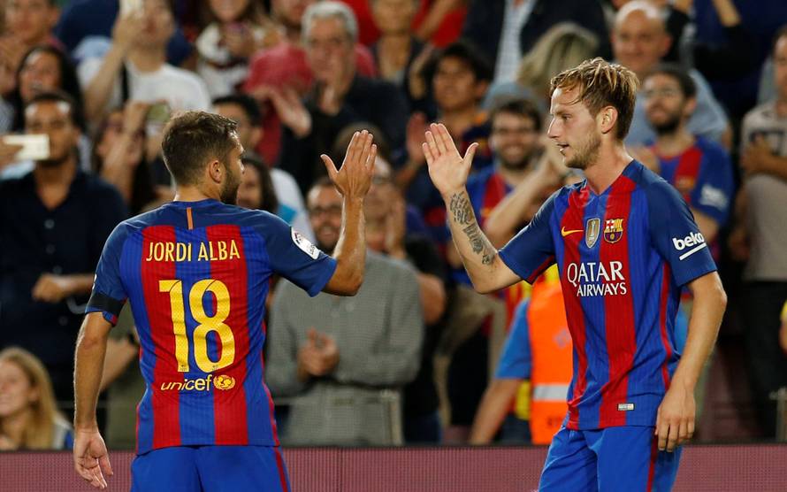 Football Soccer - Barcelona v Atletico Madrid - Spanish La Liga Santander - Camp Nou stadium