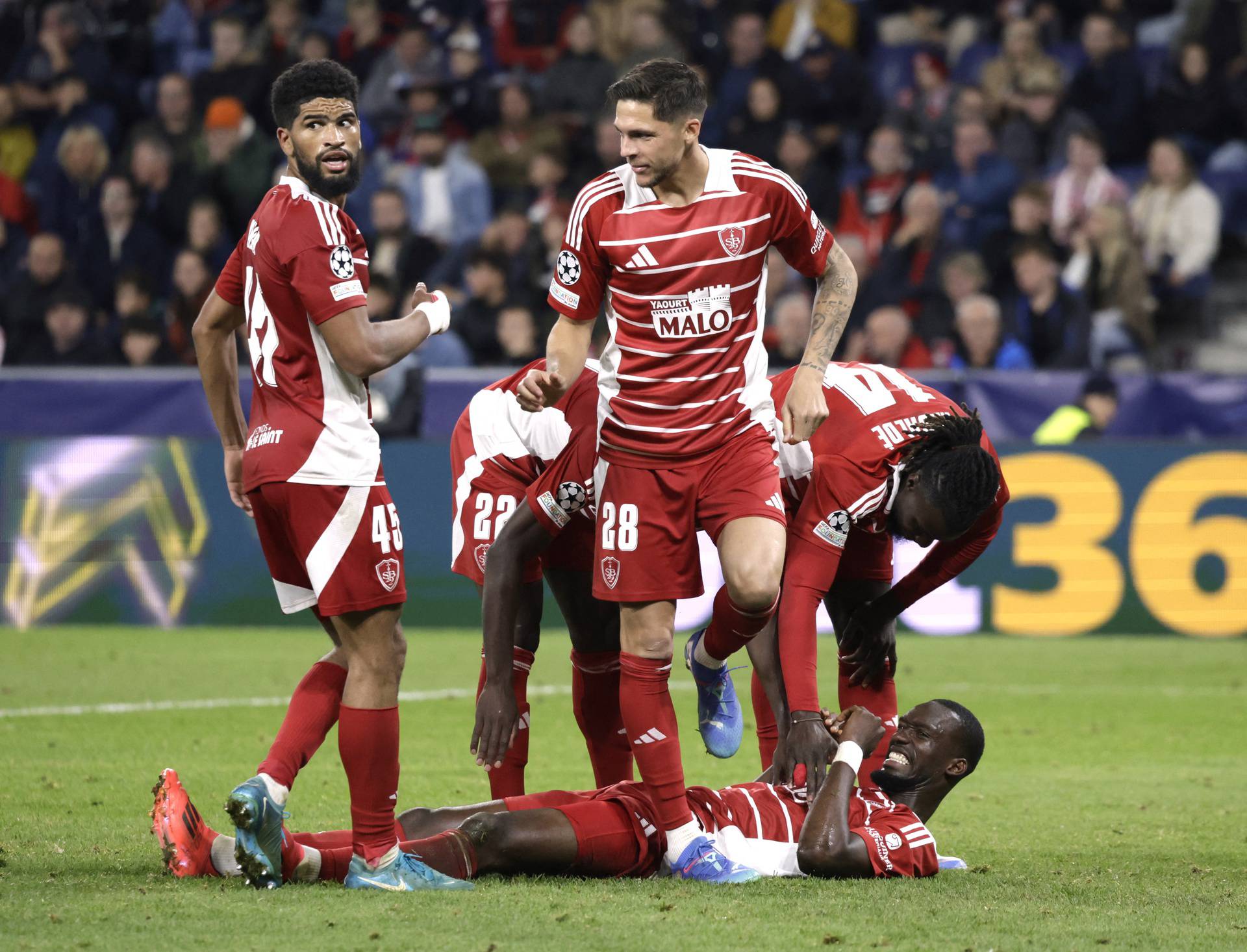 Champions League - FC Salzburg v Brest