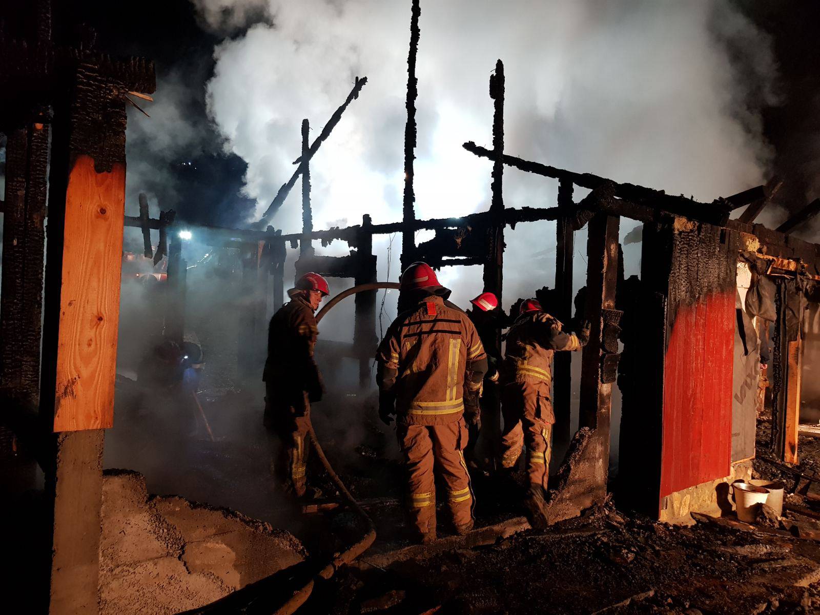 Obiteljska kuća izgorjela je do temelja, nitko nije ozlijeđen