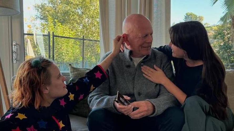 Žena Brucea Willisa progovorila je o njegovoj skromnosti: 'Volio je biti glumac, uživao je u tome'