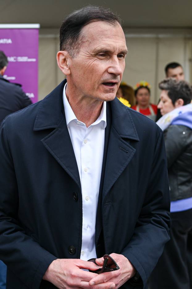 Zagreb: Poznati na špici