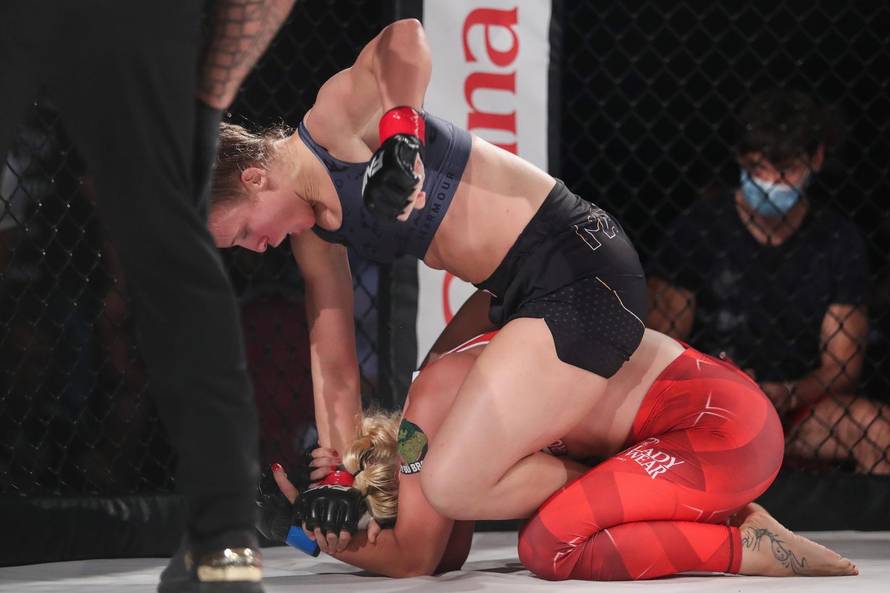 Pogledajte kako je Vuković u manje od 90 sekundi nokautom poslala Poljakinju u mirovinu...