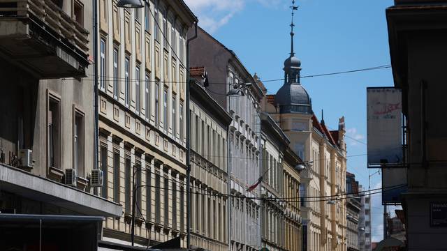 Zagreb: Dolaskom sunčanih i toplih dana živnuo je i centar grada