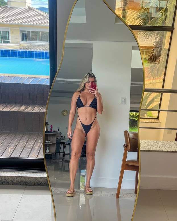 FOTO Radila je kao medicinska sestra, a onda se odlučila na zaokret: 'Plaćali su me 600 €!'