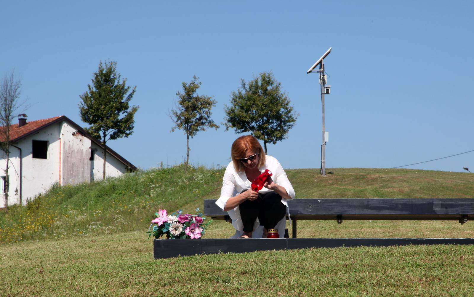Hrvatska Kostajnica: ObiljeÅ¾avanje 28. obljetnice pogibije ratnog reportera Gordana Lederera