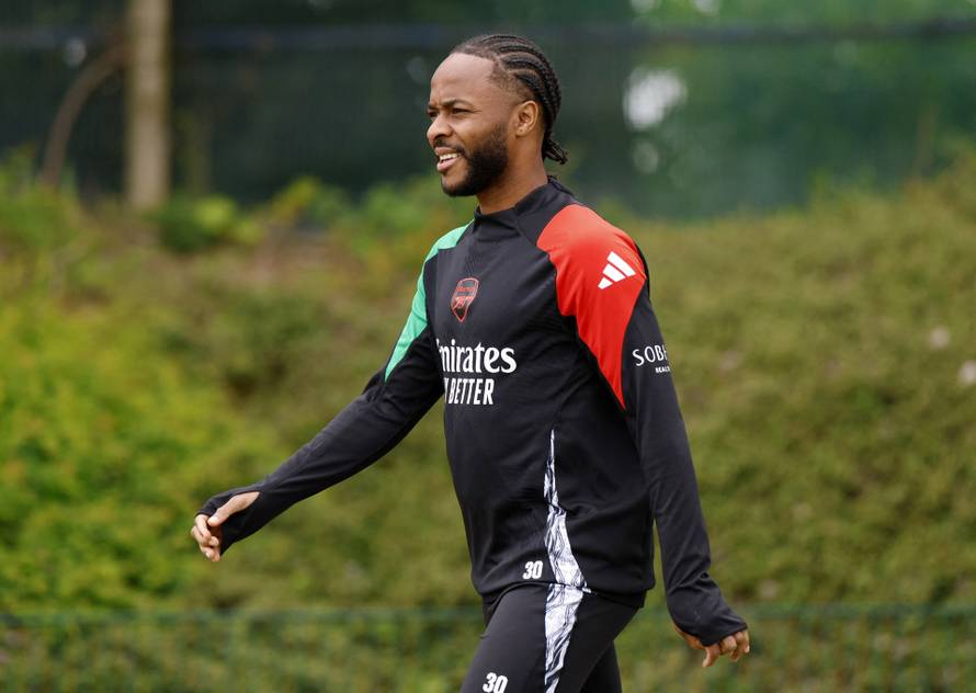 Champions League - Arsenal Training