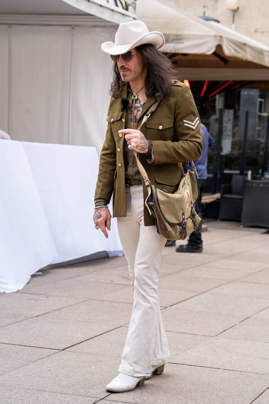 Zagreb: Brojne poznate osobe iskoristile su sunčano subotnje jutro za šetnju centrom grada