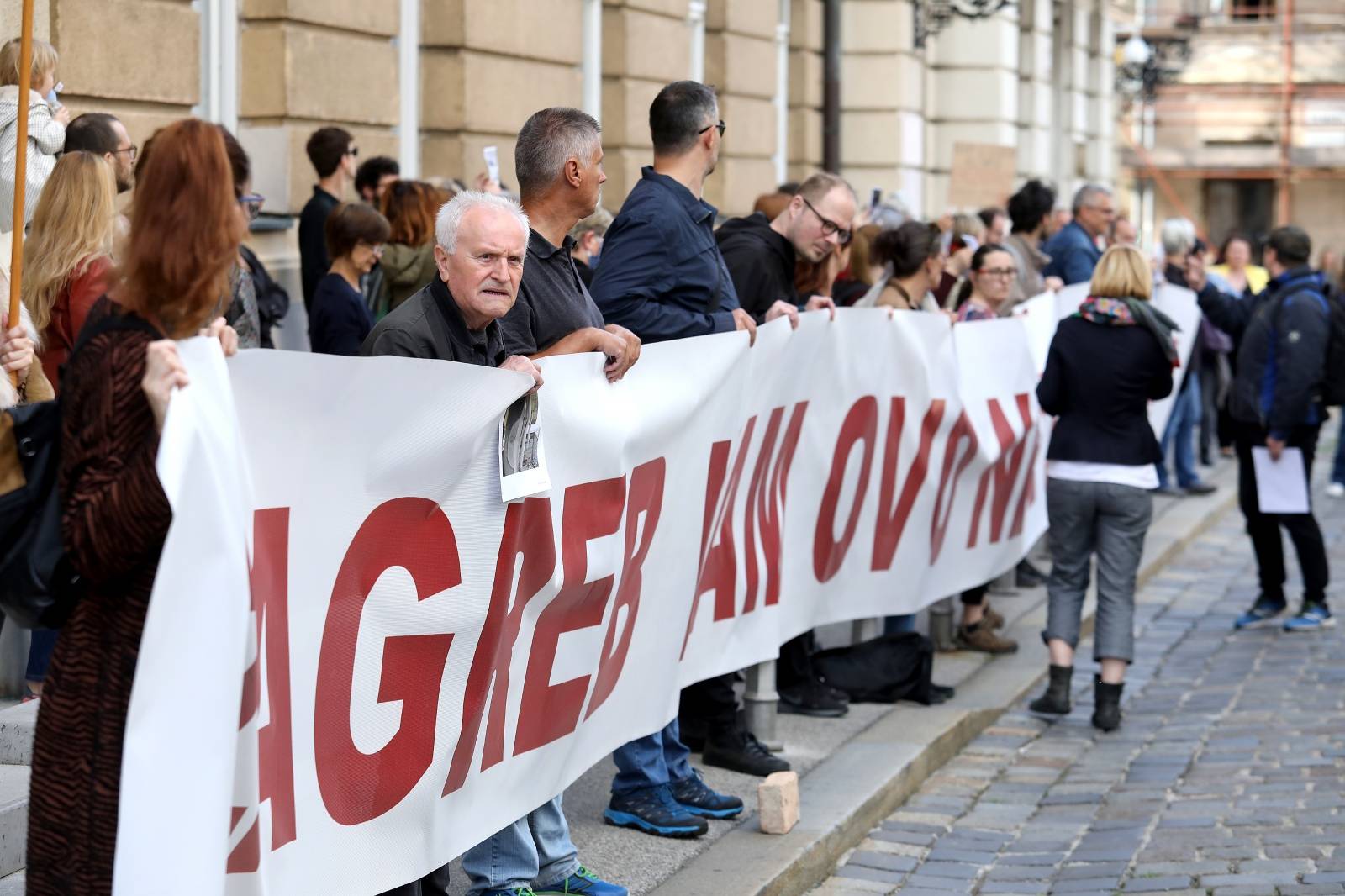 Zagreb: Članovi Lijevog bloka u Gradskoj skupštini proveli noć pred Saborom