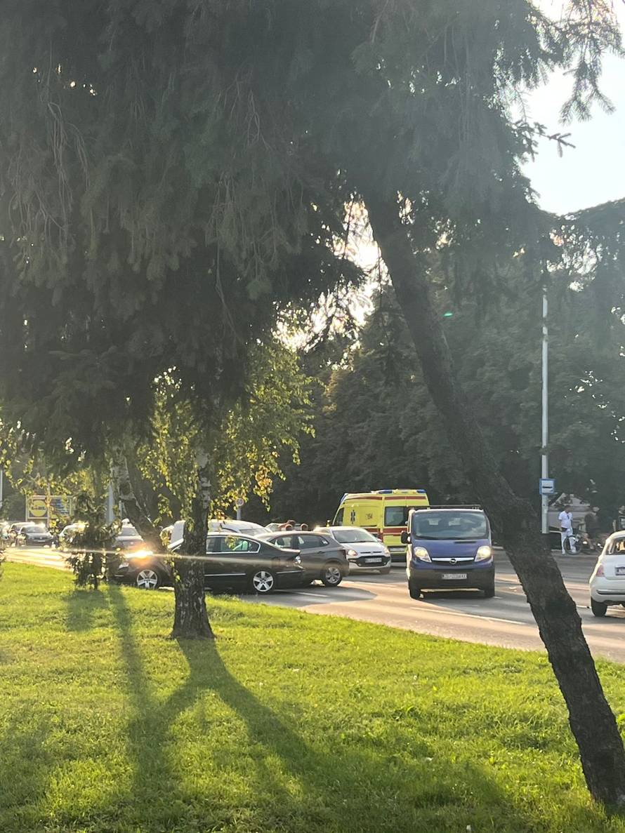 VIDEO Kaos na Branimirovoj u Zagrebu: Sudarilo se pet vozila