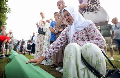 Tisuće pristižu u Srebrenicu