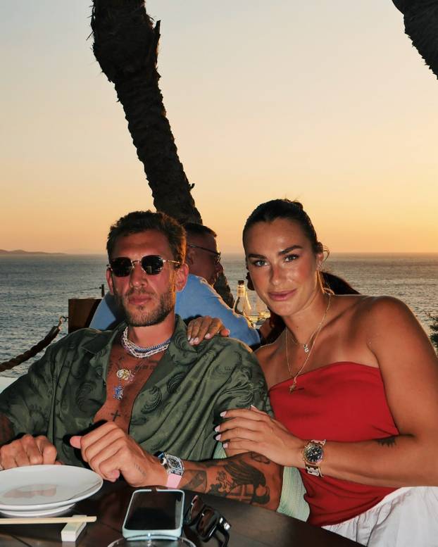 FOTO Vruće ljeto najbolje na svijetu: Skinula se za pratitelje, napunila baterije i pomela sve