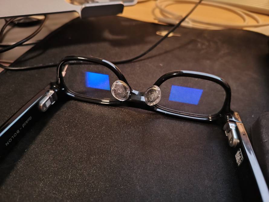 VIDEO Testirali smo Rokid Glasses: Ove pametne naočale s ekranom vas bacaju u SF film