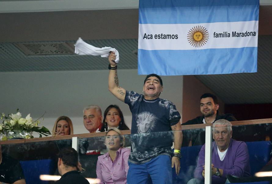 25.11.2020. Umro je veliki Diego Armando Maradona