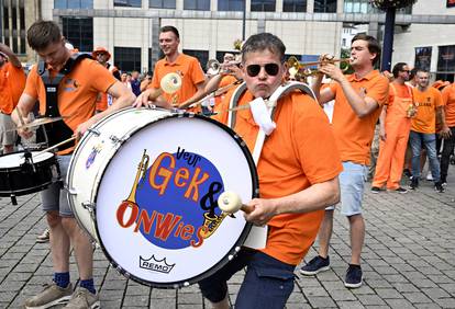 FOTO Dortmundom dominira samo jedna boja! Navijači 'oranja' spremni za polufinale