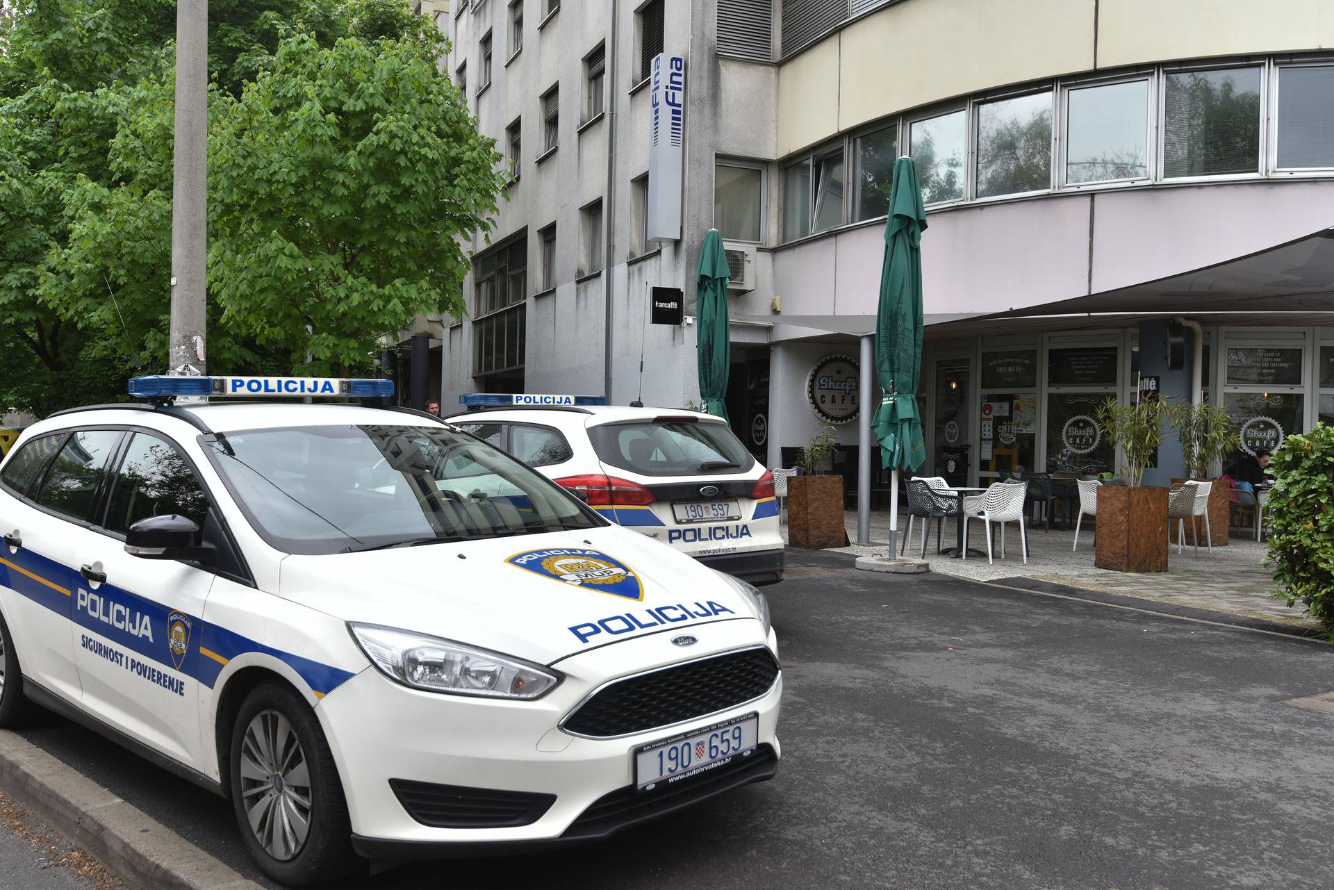 'Serviser  je pokušavao otkloniti kvar dizala kad se dogodila nesreća na radu. Preminuo je'