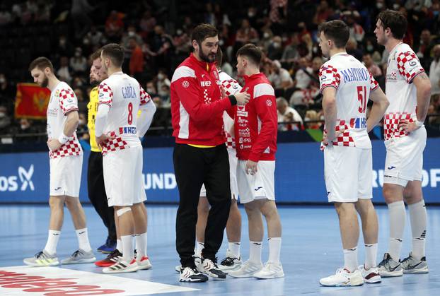 EHF 2022 Men's European Handball Championship - Main Round - Montenegro v Croatia