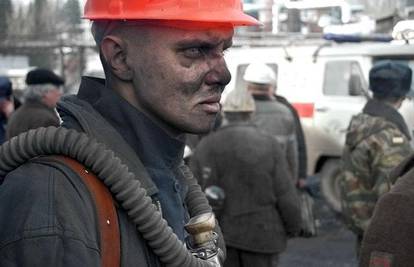 Kina: Spasili rudare iz poplavljenog rudnika