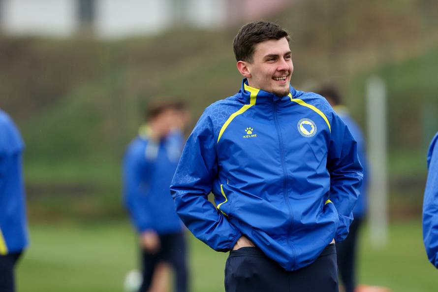 Sarajevo: Trening nogometne reprezentacija BiH uoči finalne utakmice doigravanja za Svjetsko prvenstvo