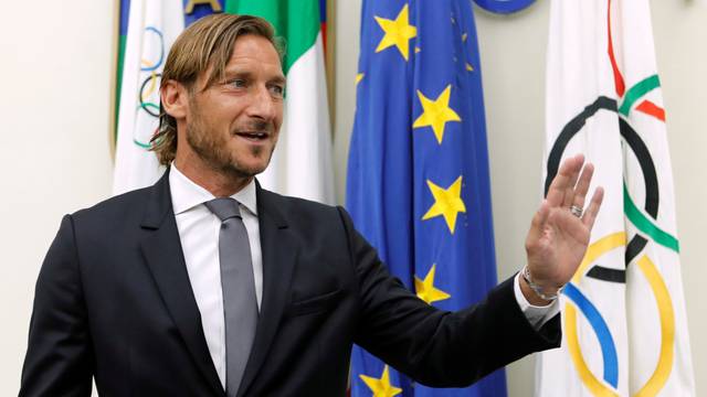 AS Roma Press Conference - Francesco Totti