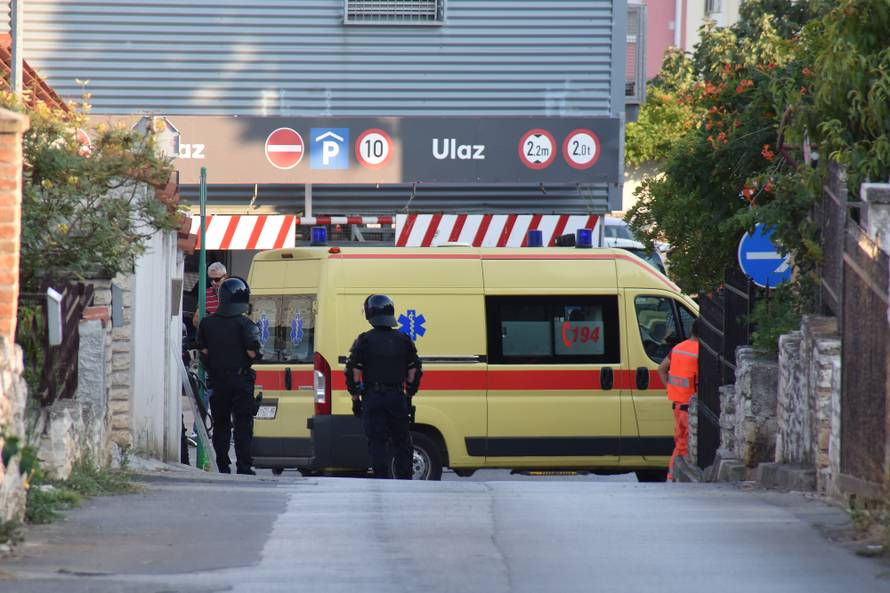 Pula: MuÅ¡karac prijetio oruÅ¾jem i rezao se, policija ga uhitila