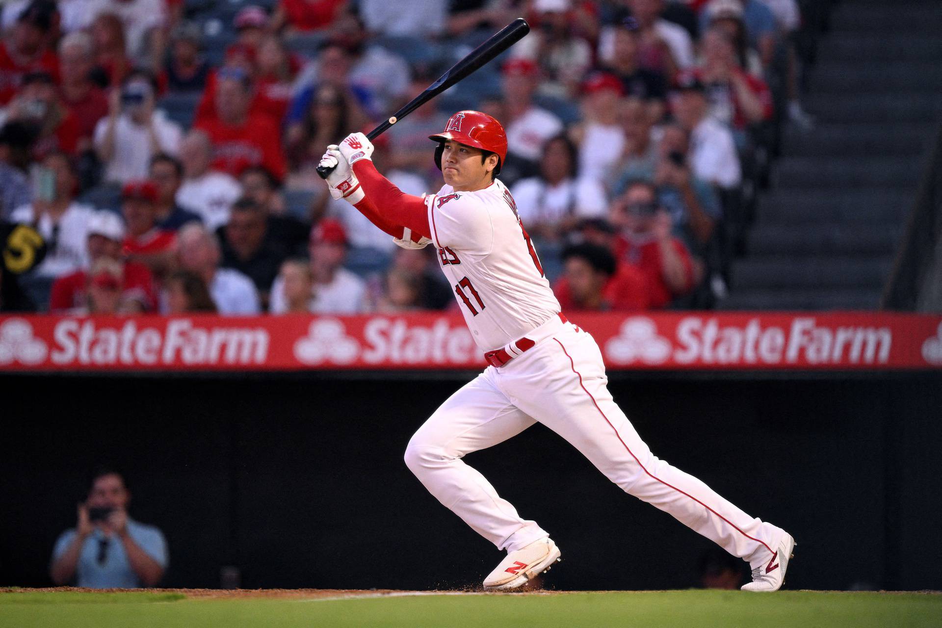 FILE PHOTO: MLB: Game Two-Cincinnati Reds at Los Angeles Angels