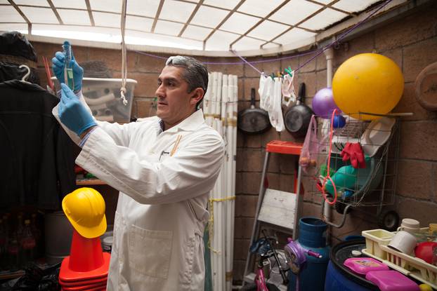 Mexico: Donovan Tavera, Forensic Cleaning