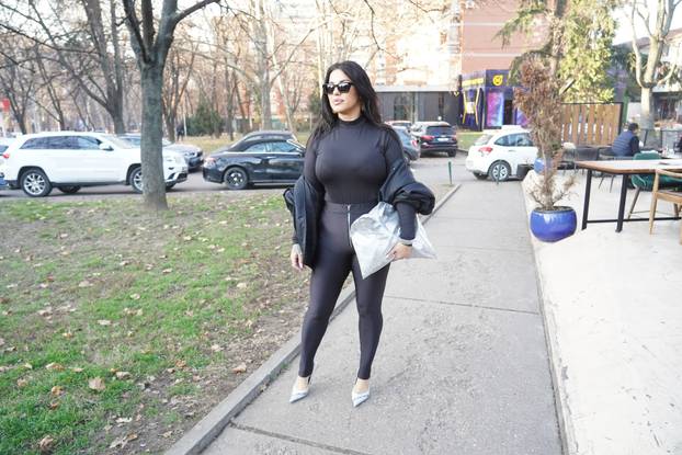 Beograd:  Seka Aleksić na druženju s novinarima u restoranu  The Pijaca