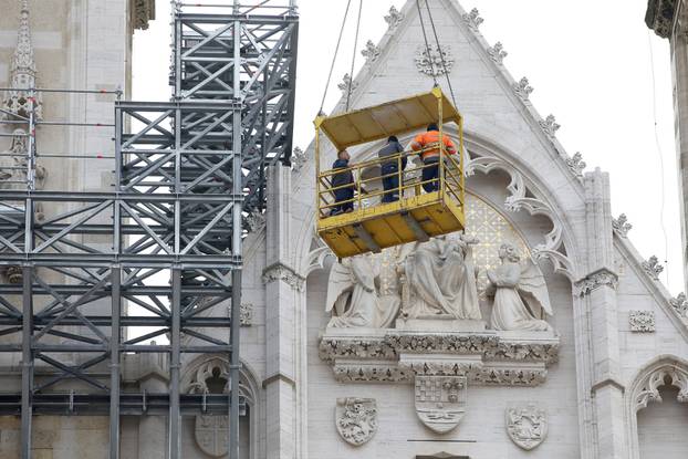 Zagreb: Postavljanje nove skele za katedralu