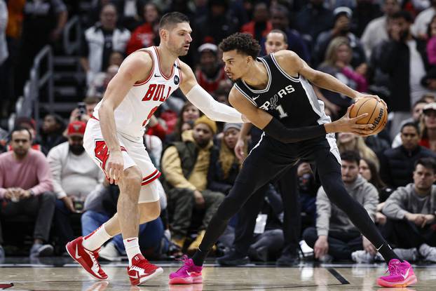 NBA: San Antonio Spurs at Chicago Bulls