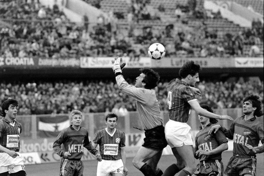 Zagreb: Savezna liga Jugoslavije, Dinamo - Borac, 7.4.1990.