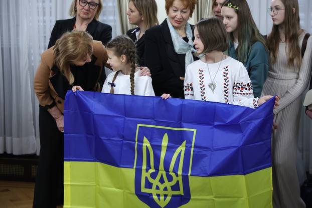 Zagreb: Andrej Plenković primio ukrajinsku djecu koja borave u Hrvatskoj na psihosocijalnoj edukaciji