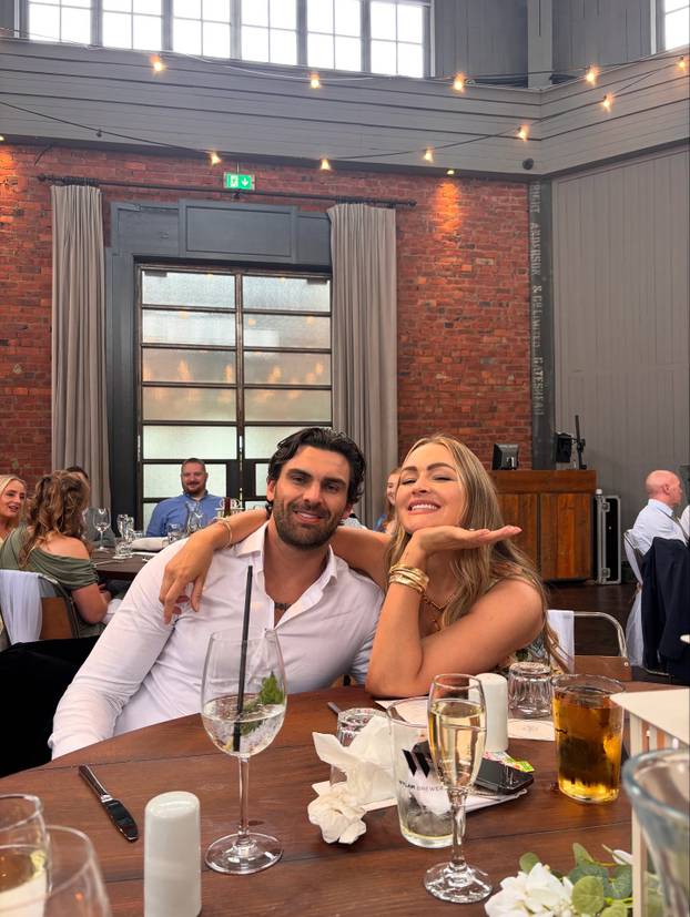 FOTO Tko je voditeljica koja se srušila usred prijenosa? 'Rekli su mi što je razlog. Sramim se'