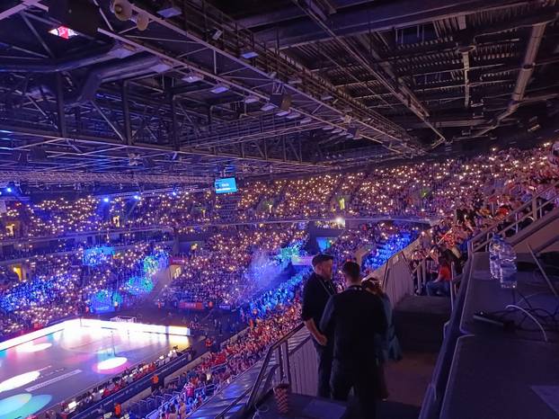 FOTO Arena krcata za Island! Pogledajte emotivnu poruku navijača: Nismo zaboravili '91.