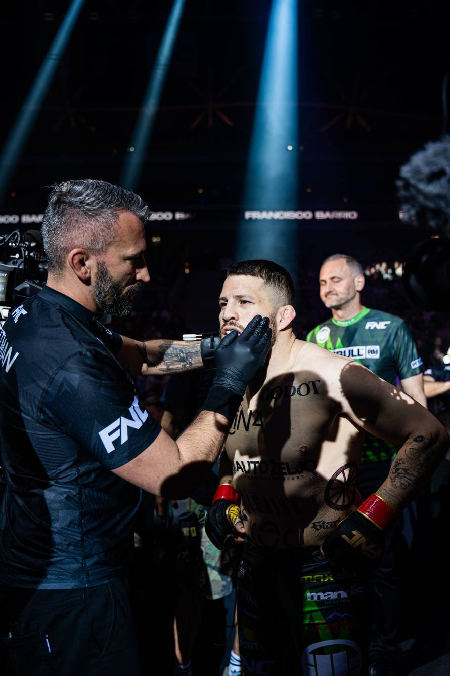 Joe Šimunić, Francisco Croata Barrio