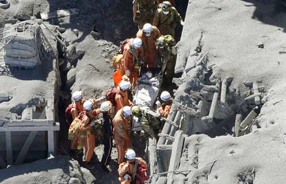 Eruptirao vulkan u Japanu: Na planini našli 30 mrtvih penjača