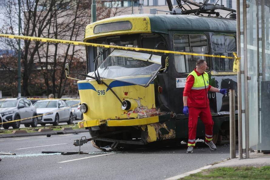 Sarajevo: Tramvaj iskočio iz tračnica u središtu grada