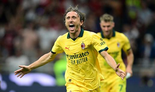 Stiže Napoli, a priča se samo o Modriću: 'On je poseban slučaj, nešto što skoro više i ne postoji'