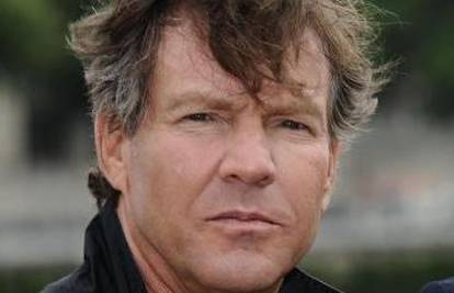 Dennis Quaid u prtljažniku pronašao svezanu ženu