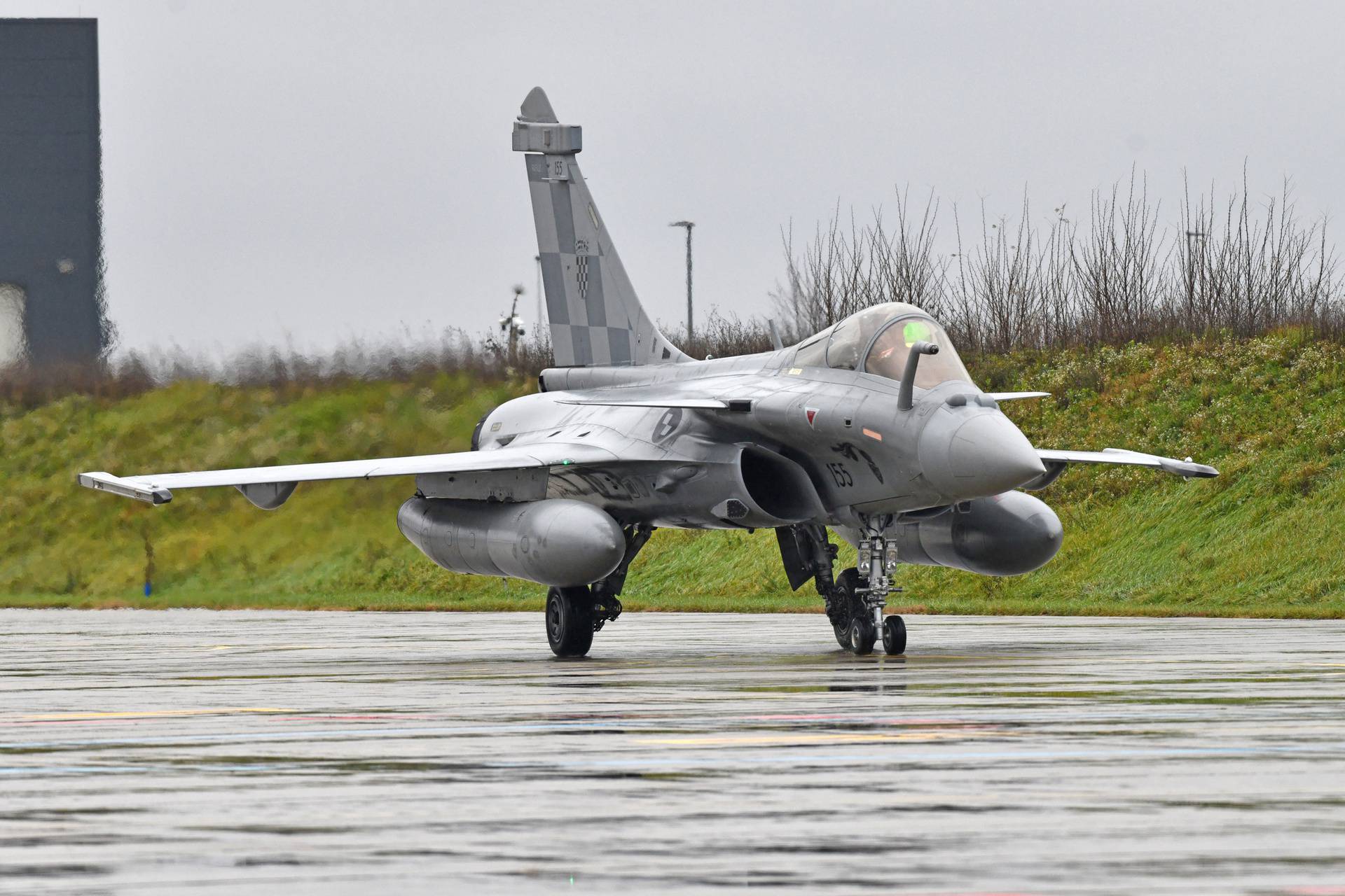 FOTO U Hrvatsku stigao osmi borbeni avion Rafale: 'Ovo je značajan trenutak za vojsku'