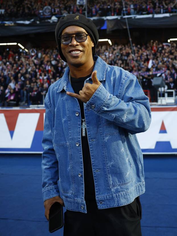 Champions League - Quarter Final - First Leg - Paris St Germain v FC Barcelona