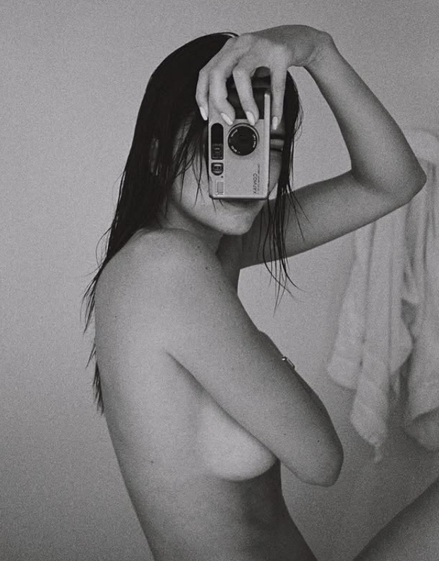 FOTO Sunce piči, a ona pozira u tangicama: Kendall Jenner digla je puls mnogima novim fotkama