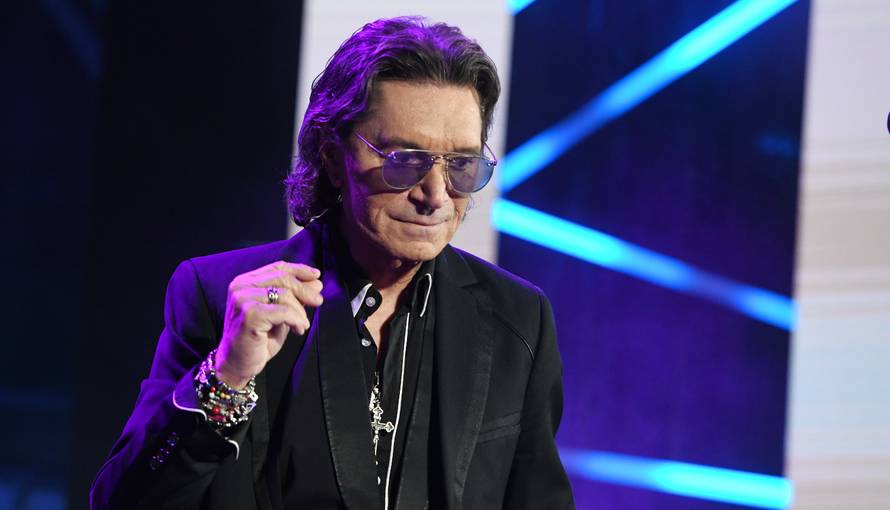 U 2023. godini napustili su nas brojni velikani: Stavros je imao rak, a Matthew Perry se utopio